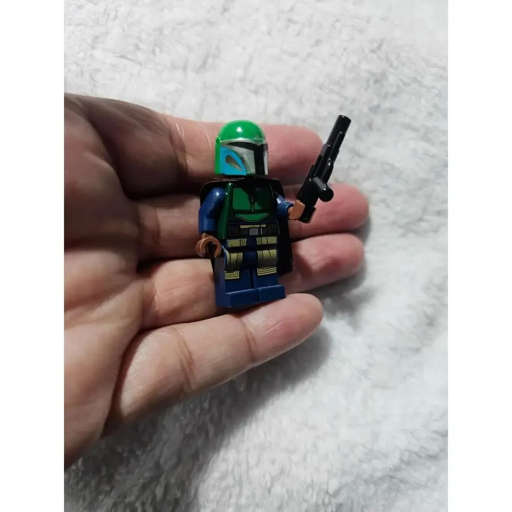 (Lot of 3) New Disney Star Wars Lego Mini Figures Mandalorian Boba Fett Toys